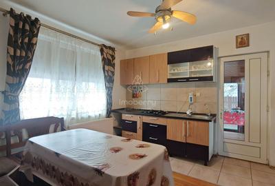 Casa de vanzare Adunatii Copaceni - pret imbatabil - 12