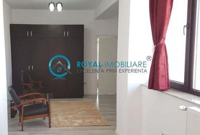 Royal Imobiliare - Inchiriere Apartament Penthouse cu 3 camere zona 9 Mai - 8