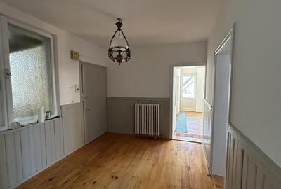 Nivel in  vila, 4 camere, cu garaj, curte proprie, Central, Brasov - 12