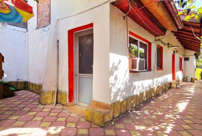 OPORTUNITATE DE INVESTIT! Casa + 2 garsoniere la doar 80mp de plaja, Faleza Nord - 1