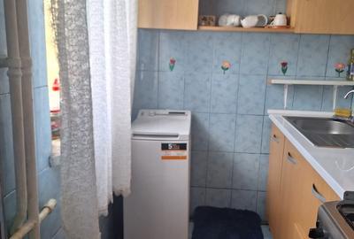 Vând apartament Valea Roșie - 13