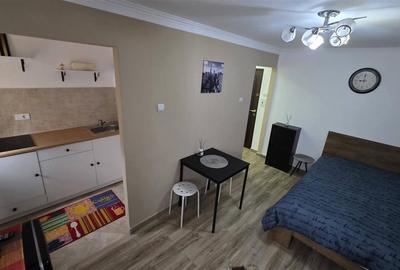 Garsoniera de vanzare zona piata sud, etaj 3/4 mobilata si utilata - 1