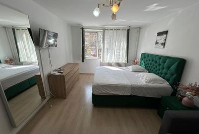 Titan Jean Steriadi 33 Mp Parter Inalt Bloc 1970 Reabilitat 12 Min Metrou - 1