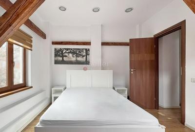 Apartament cu 2 camere semidecomandat, mobilat în Central