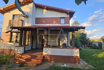 Casă individuală cu 5 camere în Gulia