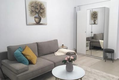 Apartament cu 2 camere semidecomandat, mobilat în Titan