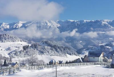 Dom ,Casa/Vila cu Panorama in Fundata cu Teren 2965 mp - 1