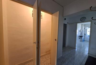 De vanzare 3 camere decomandat - 10