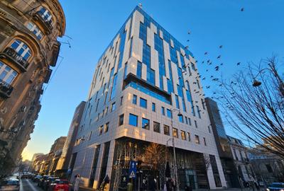 Birou, 2983 mp în P-ța Victoriei