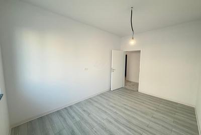 Etaj 1. Decomandat. Asfalt - 6