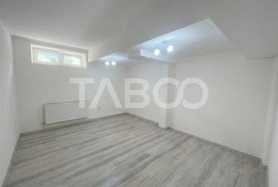 Garsoniera decomandata  renovata 32 mp utili in Sibiu - 1