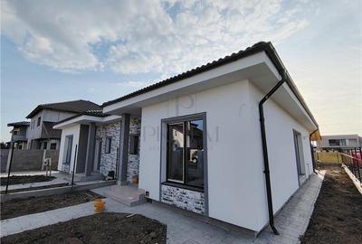 Duplex cu 3 camere în Moșnița Nouă