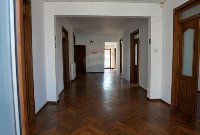 Vila de vanzare in zona peninsulara Constanta - 20