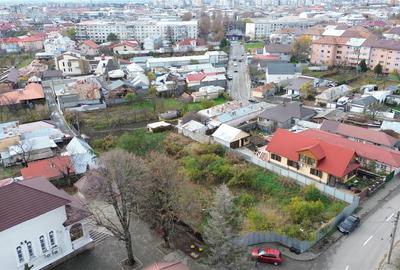 Teren 1.616 mp, D=28 ml, central zona case, autorizatie 3 cladiri P+2 - 5