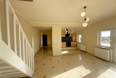 Vand apartament 3 camere Dambovita mansarda 92000 euro - 3