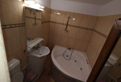 Apartament cu 2 camere de vânzare – zona Gara | Vedere superbă spre mare - 5