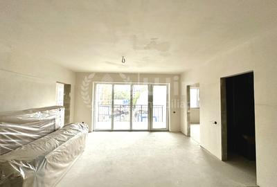 Apartament cu 3 camere semidecomandat în Semicentral