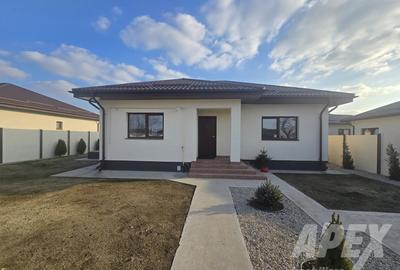 Casă individuală cu 4 camere în Clinceni