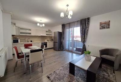 Apartament cu 3 camere semidecomandat, mobilat în Florești