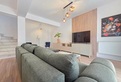 Duplex cu 4 camere în 1 Decembrie