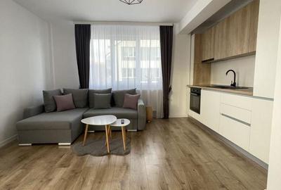 Apartament cu 3 camere decomandat, mobilat în Florești
