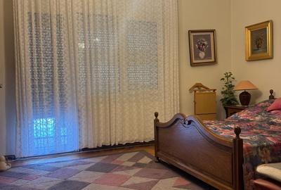 Vanzare vila situata pe malul Lacului Snagov, gradina si piscina, teren 1520 mp, - 11