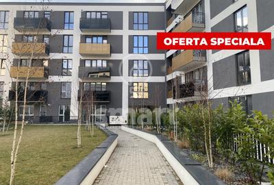 Apartament cu 3 camere semidecomandat în Florești