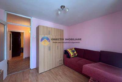 Apartament 3 camere de vânzare - Zona Centrală / 2 băi - 7