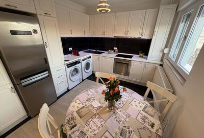 Apartament cu 3 camere semidecomandat, mobilat în Aviației