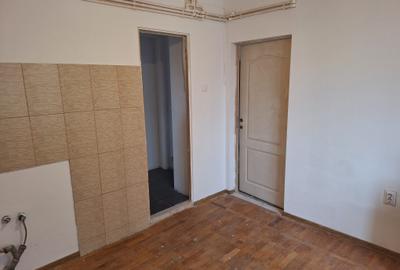 Calea Victoriei-Centrul Vechi, 98 mp., centrala termica, Metrou Universitate - 4