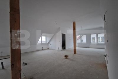 Apartament cu 5 camere decomandat în Apahida