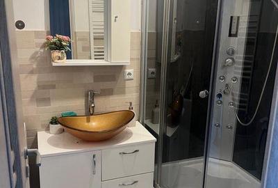 Apartament Recent Renovat | Podu Ros  | 2 Bai - 4