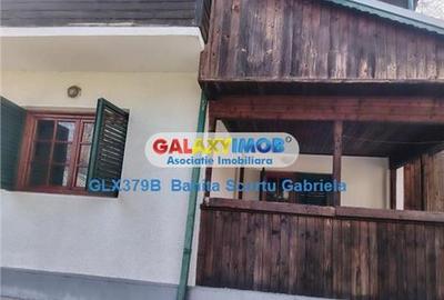 Casă cu 4 camere în Izvoarele