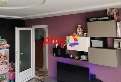 Apartament cu trei camere, zona Racadau 74 mp - parcul Trandafirilor - 4