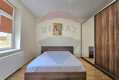 Casă  cu curte de inchiriat Bd Mamaia Constanta - 2