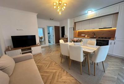 Apartament cu 3 camere decomandat, mobilat în Independenței