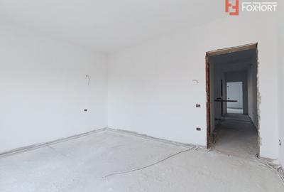 Duplex 4 camere 140 mp utili, toate utilitatile, la asfalt in Giroc - V7800 - 14