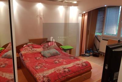 Apartament 3 camere decomandat Drumul Taberei - 12
