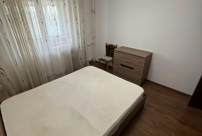 Apartament 3 camere Piata Garii, 2 balcoane, 74mp - 2