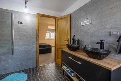 Casă deosebită în Balotești, stil bavarez, 260 mp utili, teren 556 mp și garaj - 35