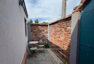 Apartament 2 camere pe strada Paris, zona 1 Mai - 5