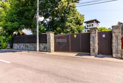 Casă/Vila tip conac, cu anexe si livada de vânzare Valenii de Munte - 30