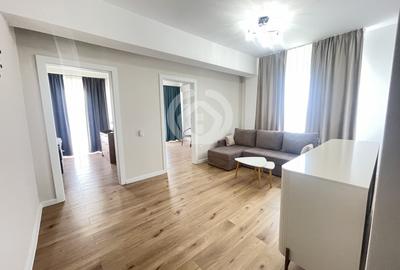 Apartament cu 3 camere decomandat, mobilat în Periferie