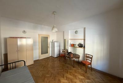 Cismigiu- Brezoianu,   garsoniera 30mp, parter, centrala proprie, zona linistita - 1