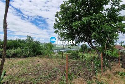 Teren Construcții intravilan de 1000 mp, în Aroneanu