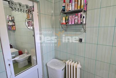 Apartament de vânzare | Zona TÂRGU CUCU | semidecomandat, 3 camere - 9
