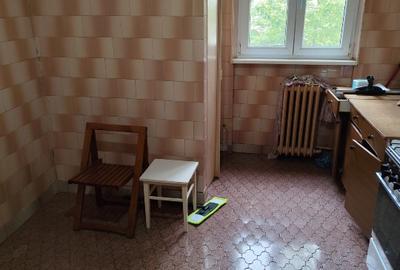 Vand apartament 3 Camere, Decomandate, Baie cu geam, 64m2 , Mazepa - 13
