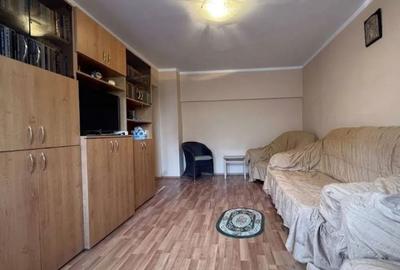 Apartament cu 3 camere decomandat, mobilat în Obor