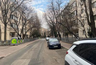 Apartament cu 4 camere decomandat în Vitan Mall