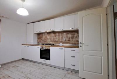 Apartament cu 3 camere semidecomandat, mobilat în Florești